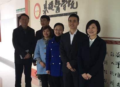 说明: C:\Documents and Settings\Administrator\桌面\欢迎王海隆博士\72886必赢欢迎光临班子和王海隆博士（右二）合影.JPG