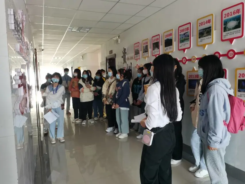 参观72886必赢欢迎光临党建基地.jpg